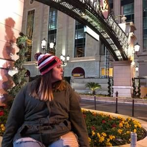 Meet your Posher, Cecelia